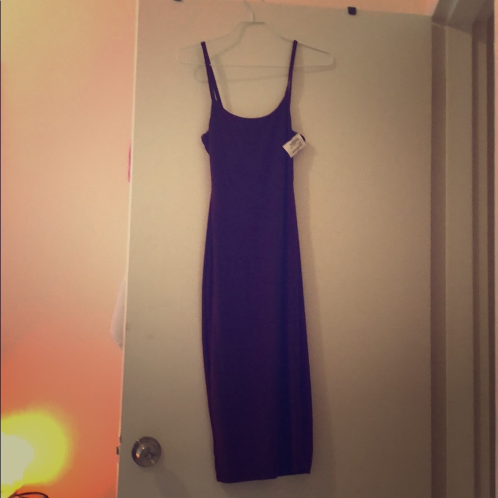 Maroon sleek dress
